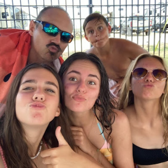 Meet your Posher, Laney - Picture 1 of 1